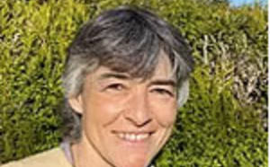 Hélène CULLIN, Kinésithérapeute et Hypnothérapeute. Chargée de Formation à Paris
