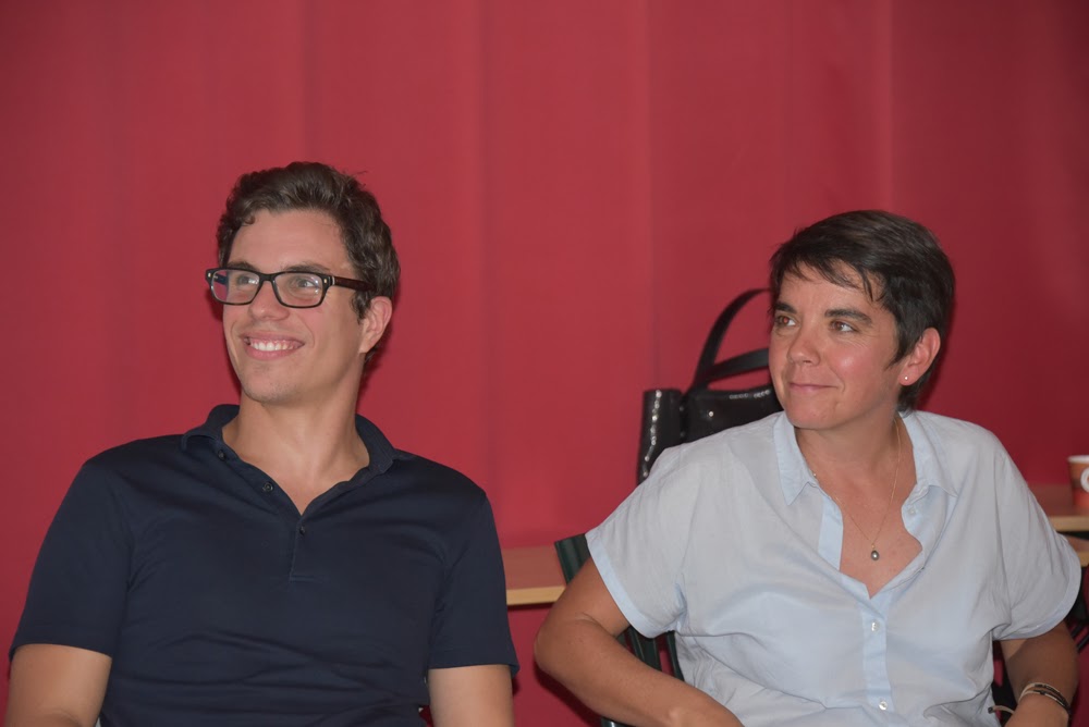 Théo CHAUMEIL et Jeanne-Marie JOURDREN: Formation en Hypnose Médicale, module spécial kinésithérapeutes Théo CHAUMEIL et Jeanne-Marie JOURDREN: Formation en Hypnose Médicale, module spécial kinésithérapeutes