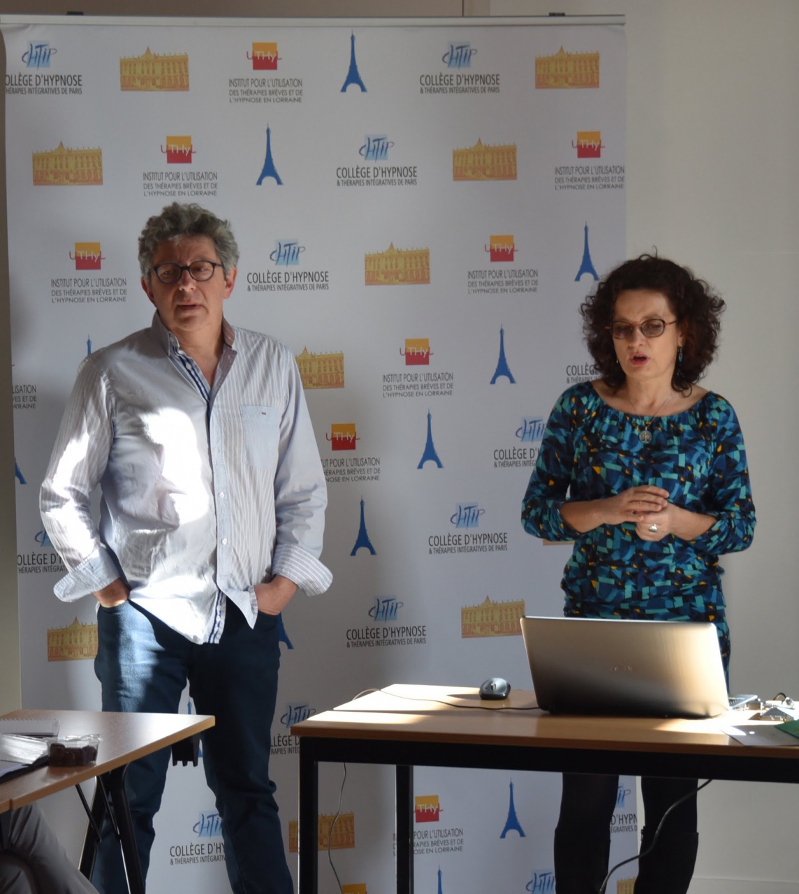 Dr Catherine WOLFF, médecin algologue, avec Laurent GROSS lors de la formation en hypnoanalgésie Dr Catherine WOLFF, médecin algologue, avec Laurent GROSS lors de la formation en hypnoanalgésie